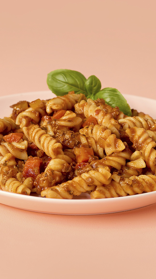 Vegetarische_fusilli_bolognese_detail_35196