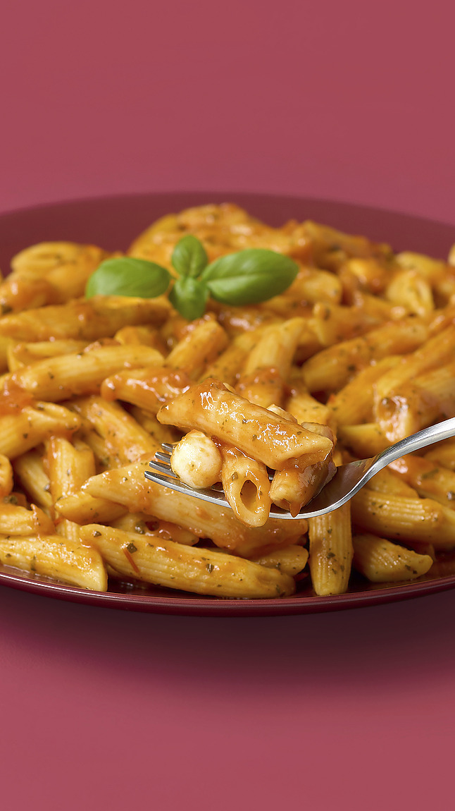 Penne_tomaat-mozzarella_detail_35166 Penne_tomaat-mozzarella_detail_35166