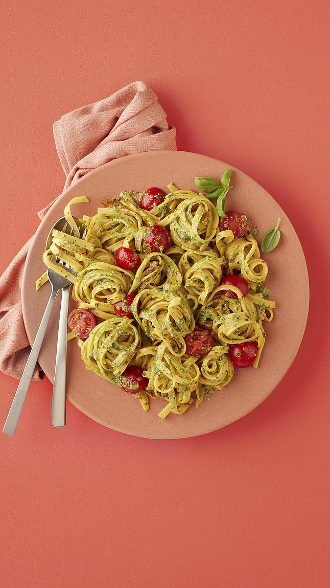 Tagliatelle_met_tomaat-pesto_web_35109 Tagliatelle_met_tomaat-pesto_web_35109