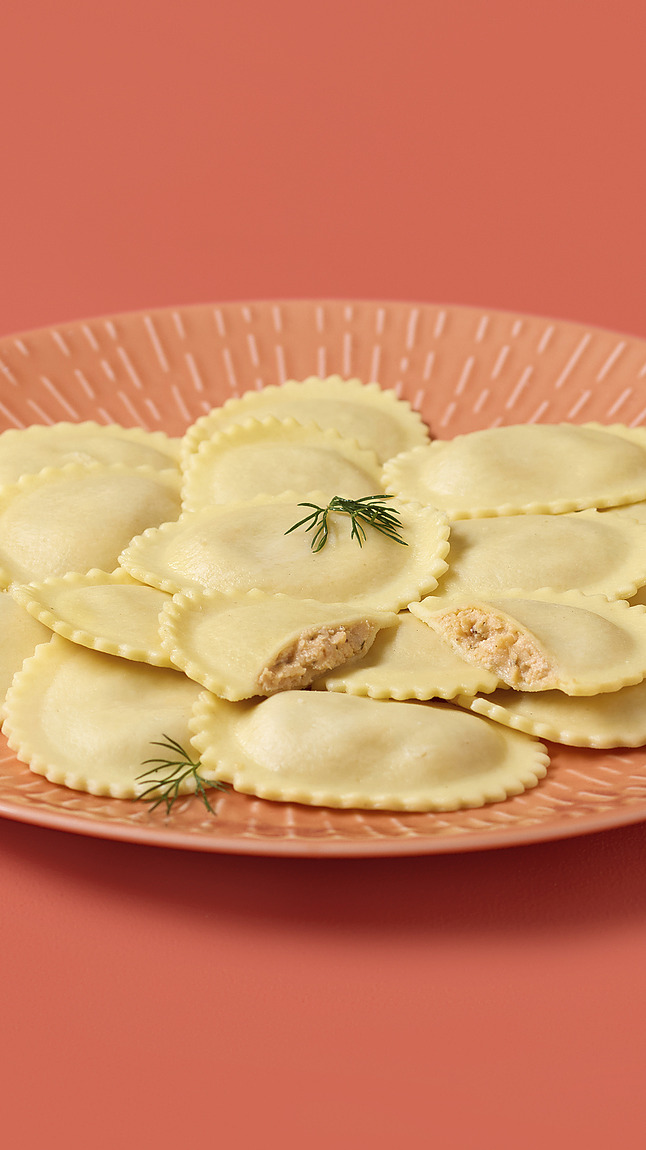 Tortellini_met_zalm_ricotta_detail_35149 Tortellini_met_zalm_ricotta_detail_35149