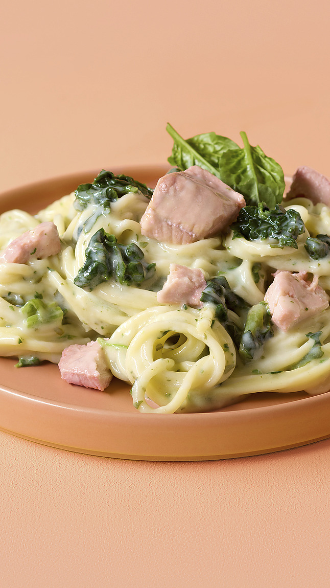 Spaghetti_met_wilde_zalm_detail_35221 Spaghetti_met_wilde_zalm_detail_35221