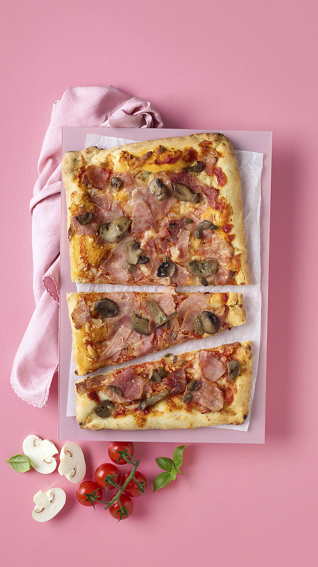 Pizza_ham_champignons_web_35040 Pizza_ham_champignons_web_35040