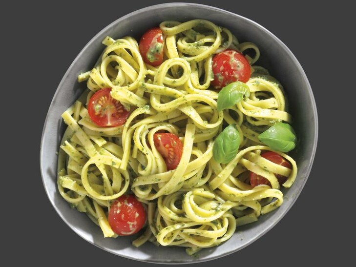 Tagliatelle tomaat-pesto