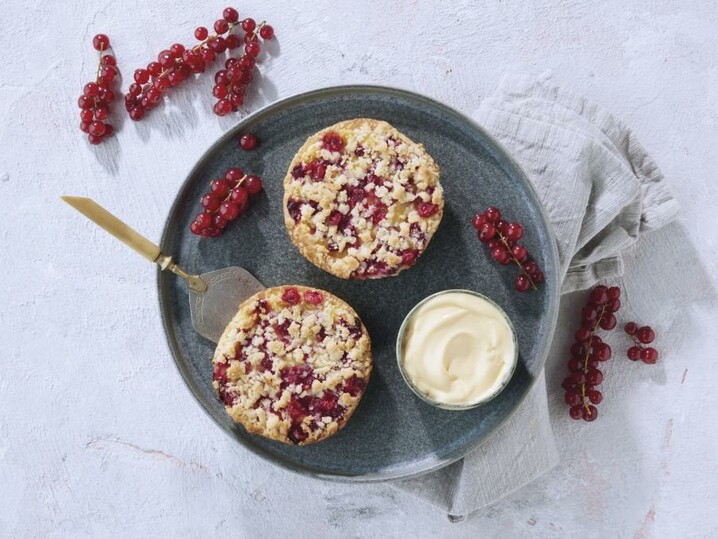 Taartje met rode bessenpudding